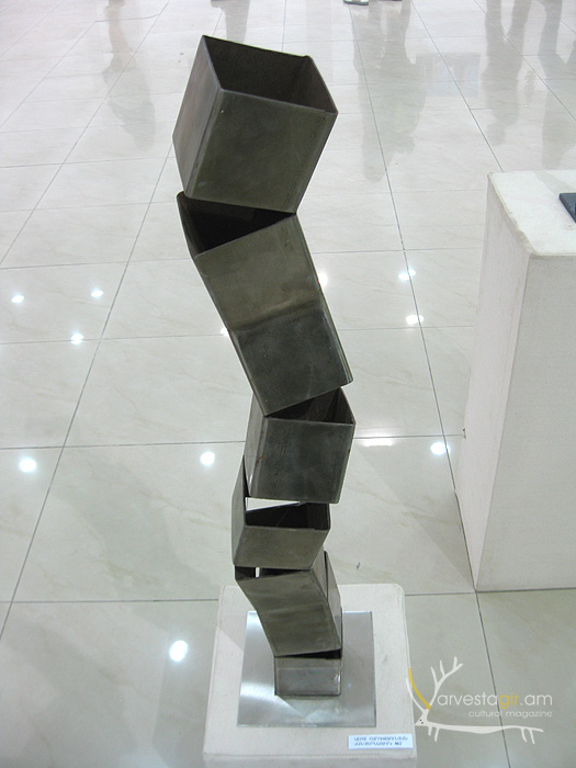 Sculptor-Ashot-Harutyunyan-002