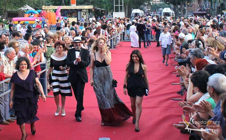 Nastassja-Kinski-Golden-Apricot-12-IFF-Yerevan-007