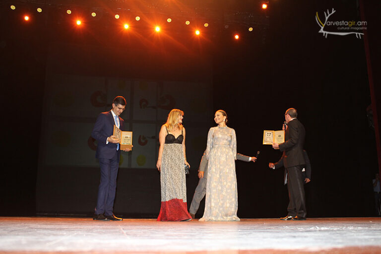 Ornella-Muti-Nastassja-Kinski-Golden-Apricot-12-Yerevan-015